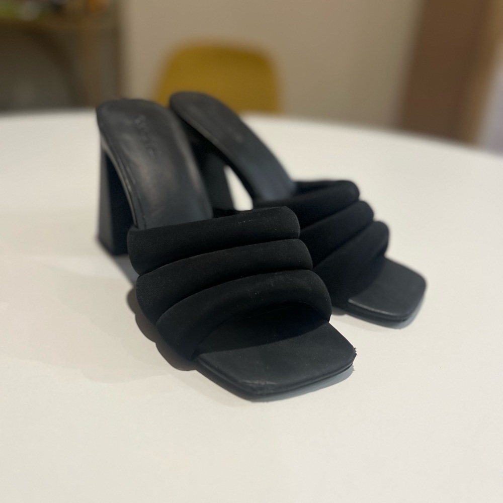 Open Edit Black Women's Block Heel Sandals